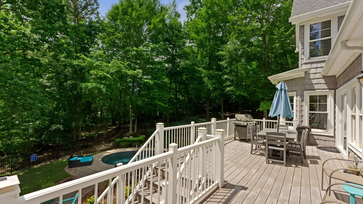 Balcony image 1