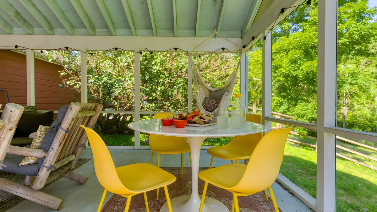 Wander Hudson Valley Retreat