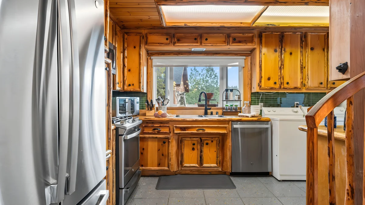 Wander Fawnskin Pines