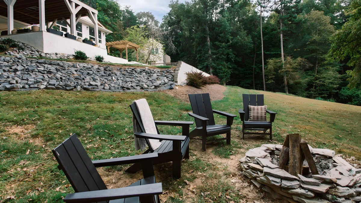 Wander Hickory Point Shores