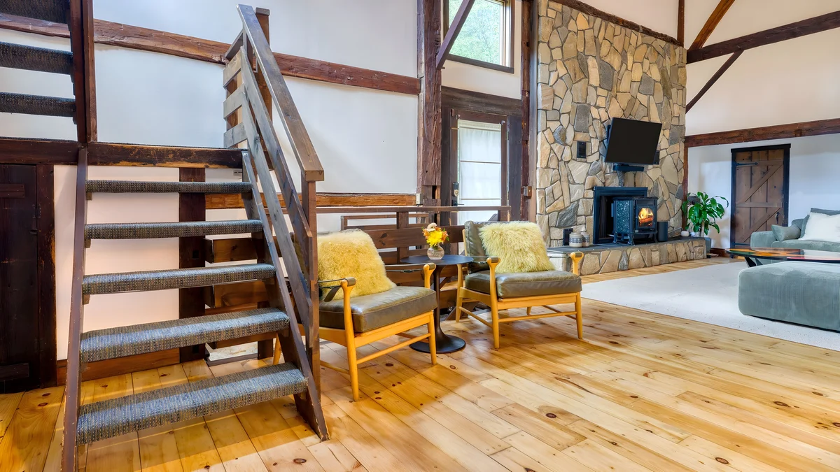 Wander Hudson Valley Retreat