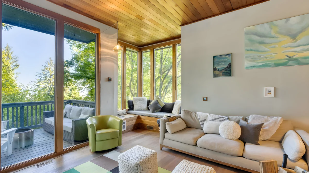 Wander Manzanita Forest