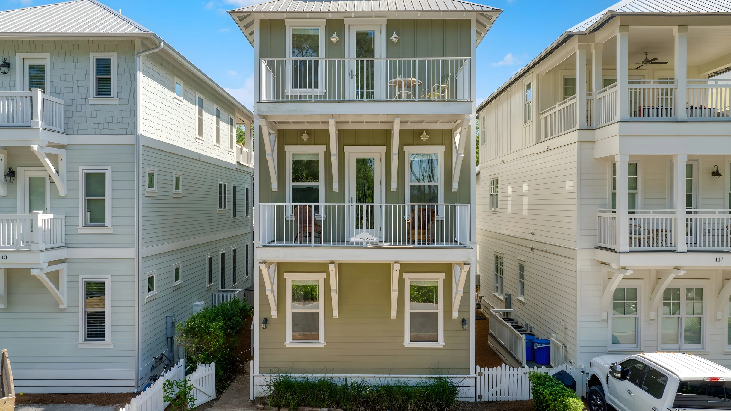 Wander Carillon Beach #4