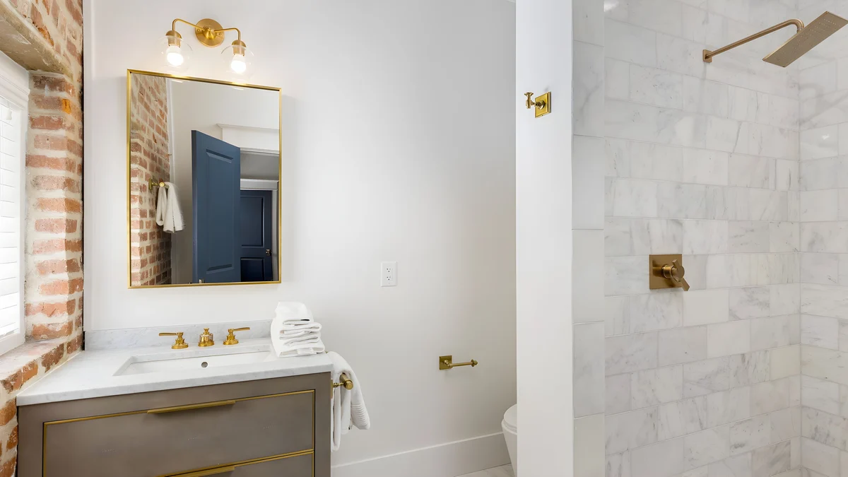 Wander Charleston Moss