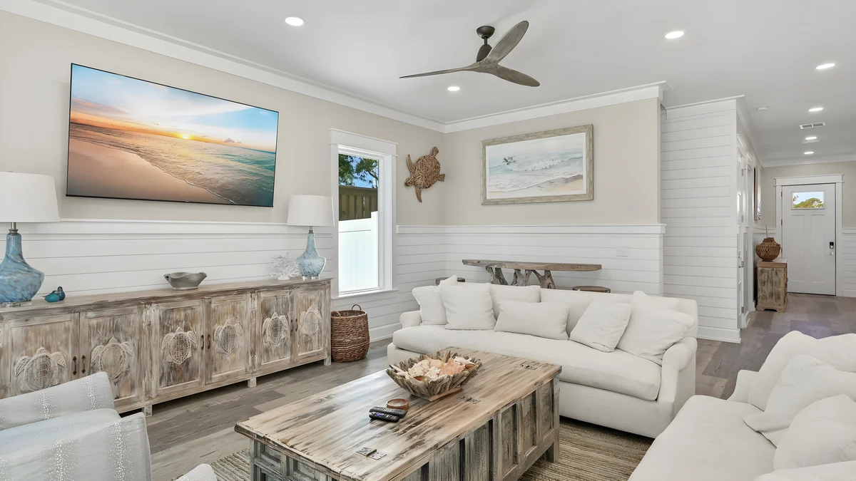 Wander Panama City Laguna