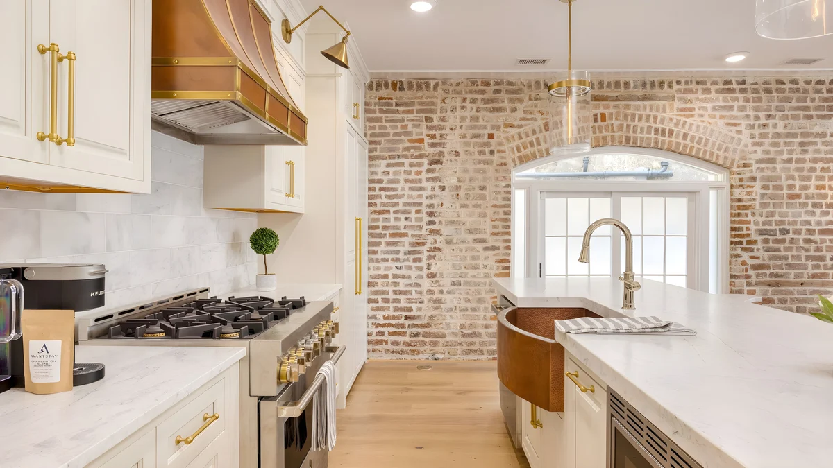 Wander Charleston Moss