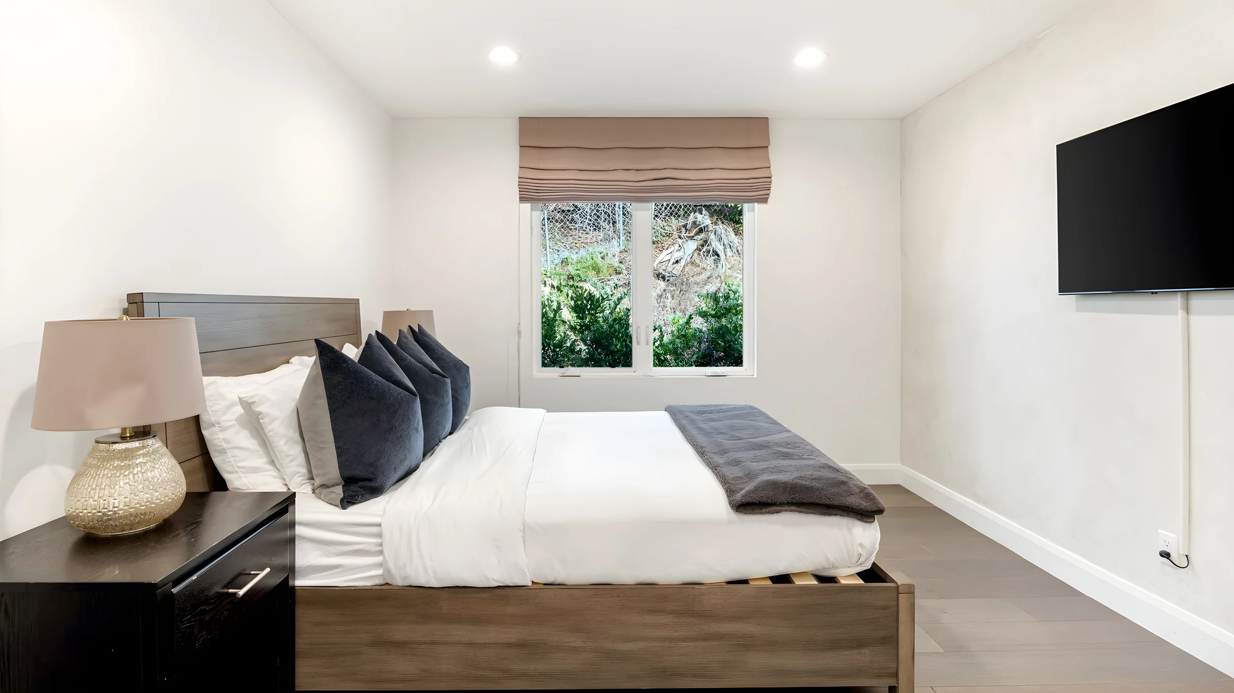 Wander Bel Air Estate #28