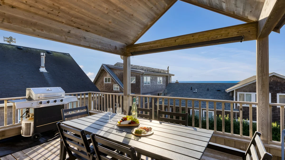 Wander Cannon Beach Shores