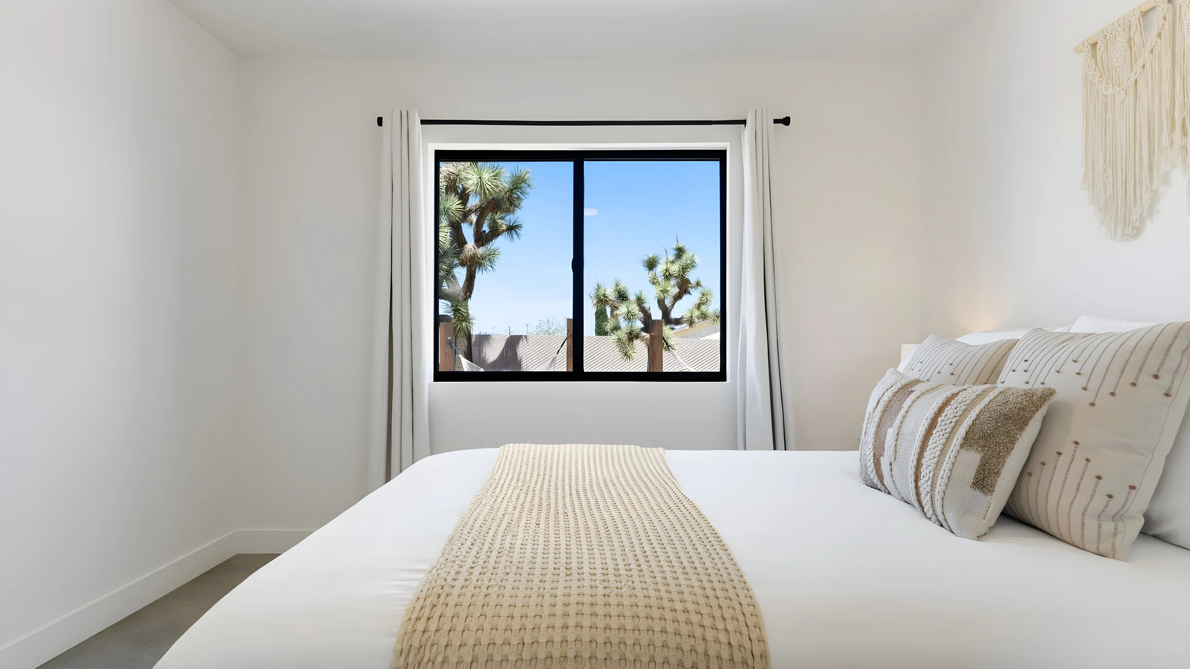Wander Yucca Valley Pinnacle #20