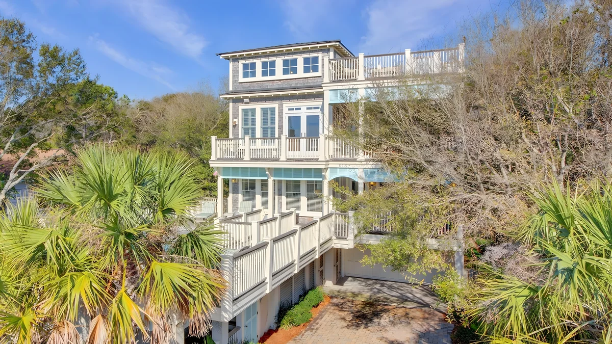 Wander Mount Pleasant Tides