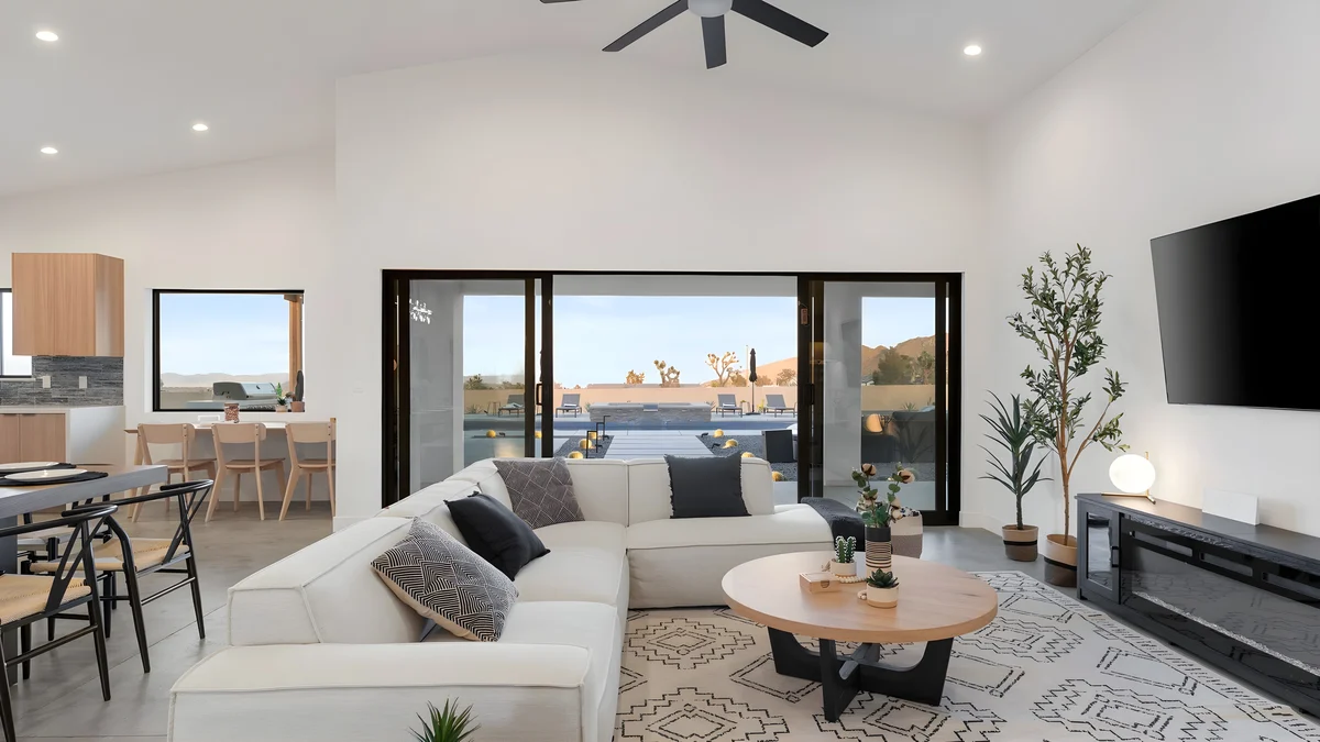 Wander Yucca Valley Pinnacle