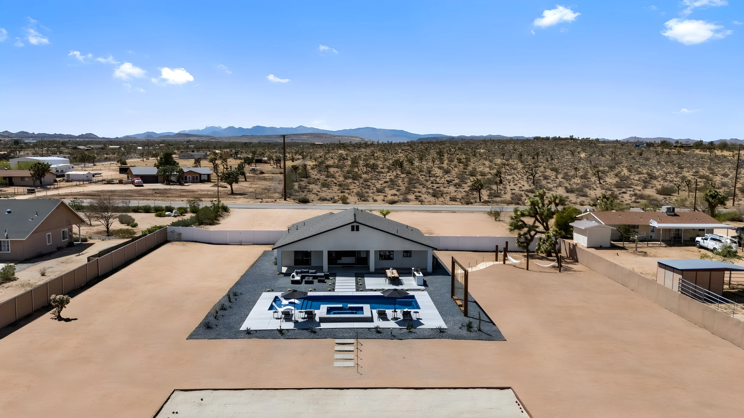 Wander Yucca Valley Pinnacle #41