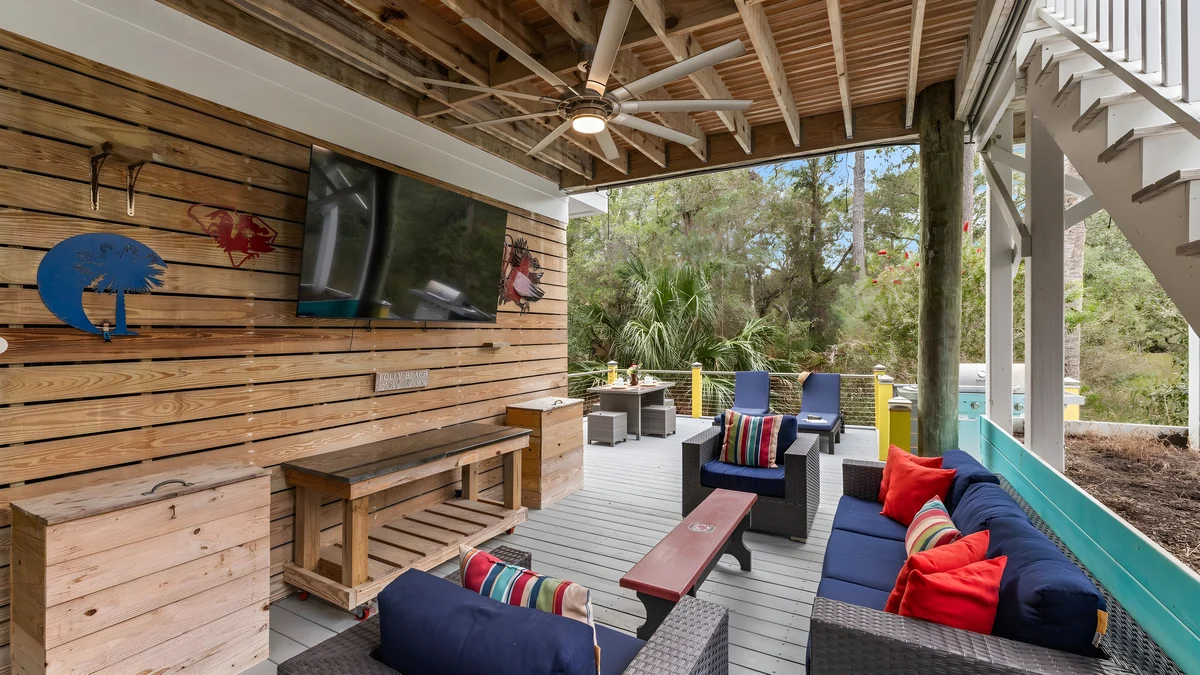 Wander Folly Beach Glow