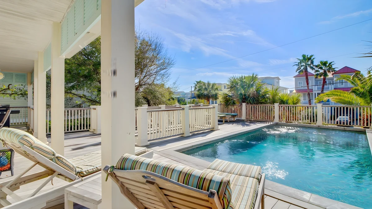 Wander Mount Pleasant Tides