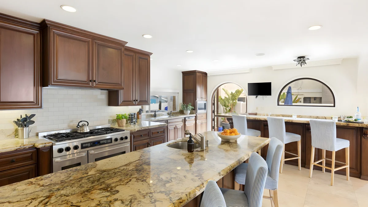 Wander Mission Beach Breeze