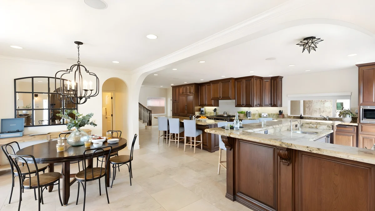 Wander Mission Beach Breeze