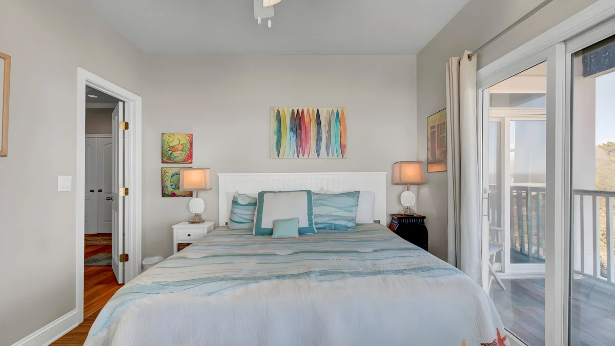 Ensuite Bedroom 3 image