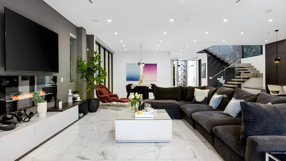 Wander West Hollywood Estate