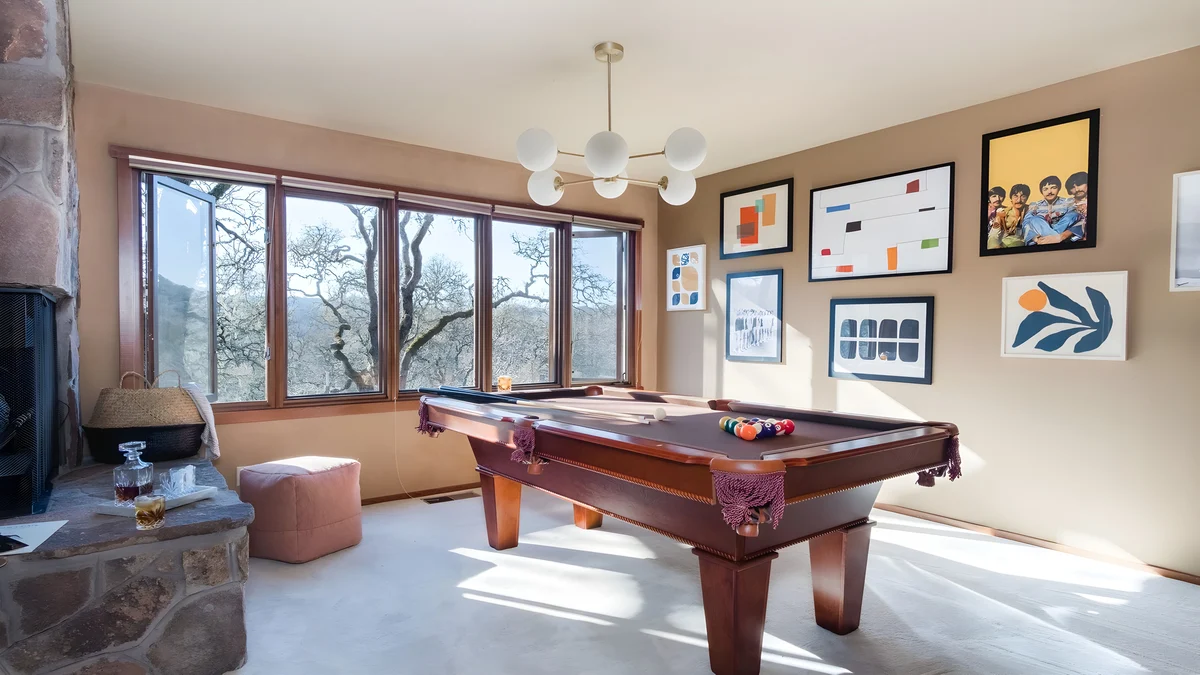 Wander Santa Rosa Oaks