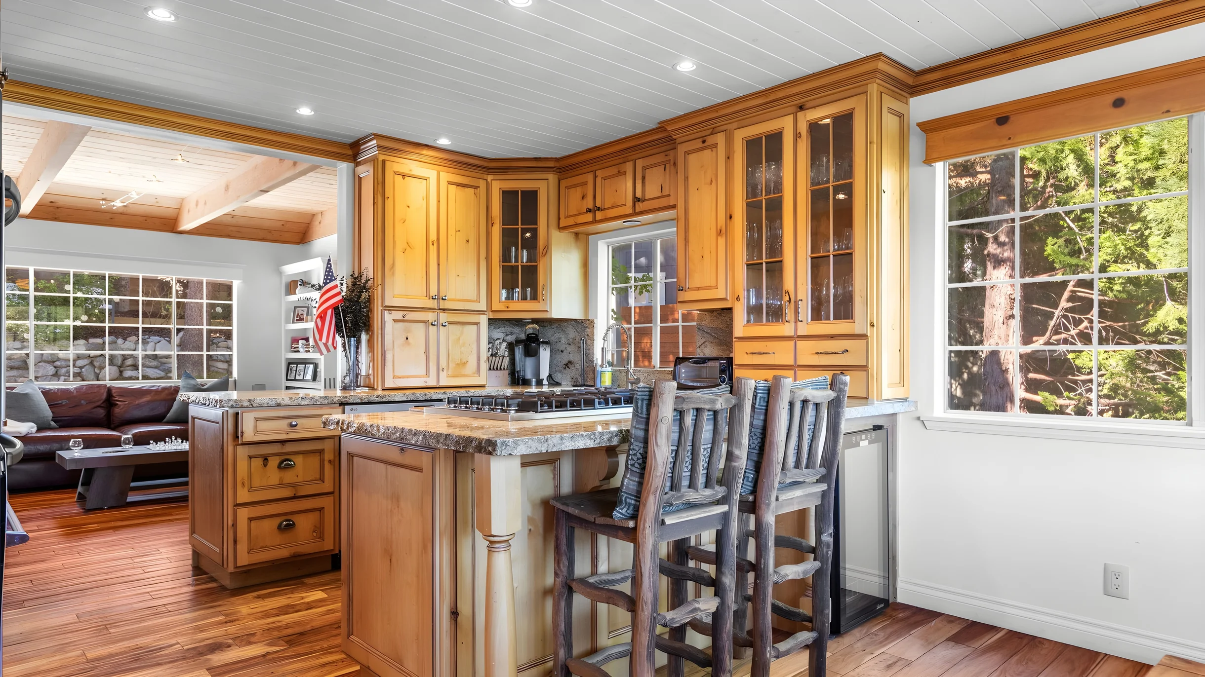 Wander Lake Arrowhead Retreat #9