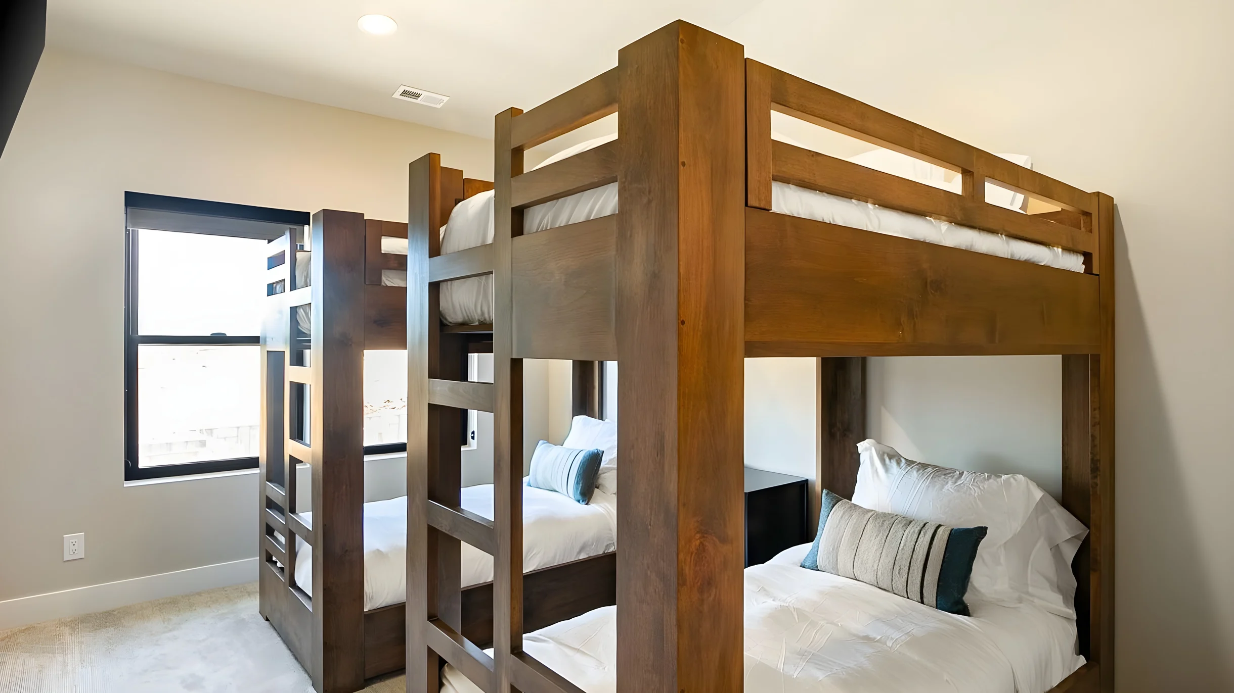 Wander Heber Peaks #24