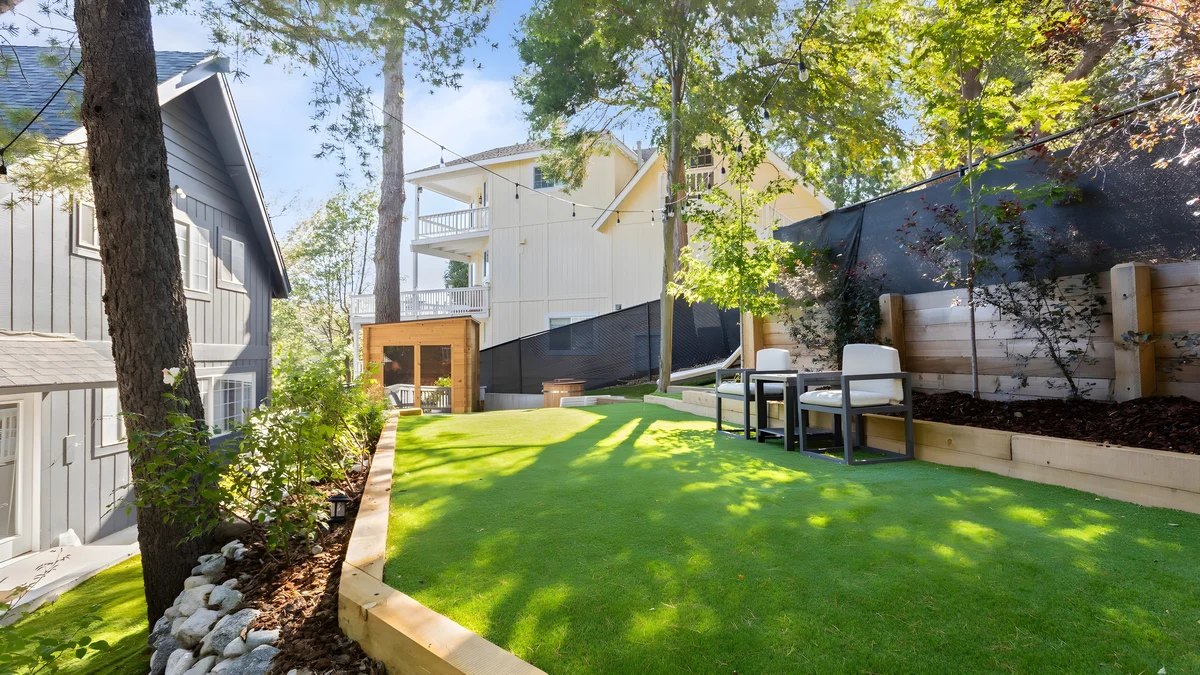 Wander Lake Arrowhead Retreat