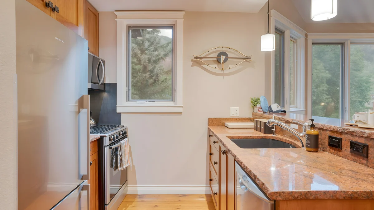 Wander Telluride Riverhouse