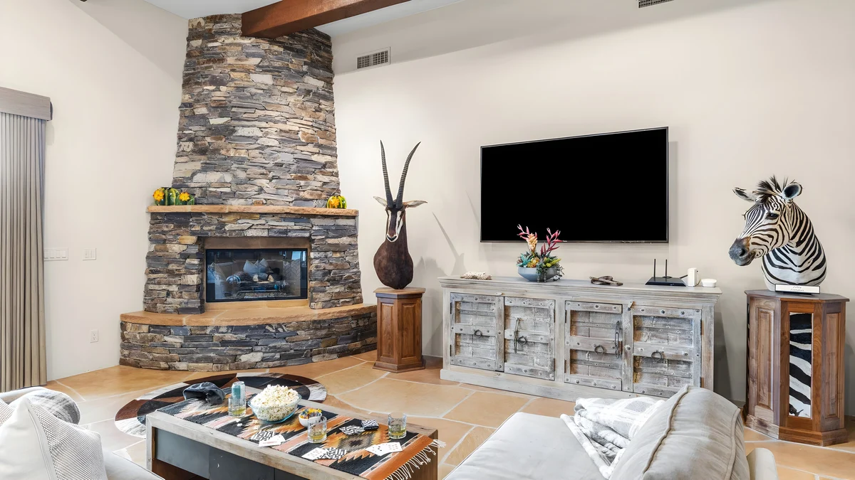 Wander Cave Creek Desert