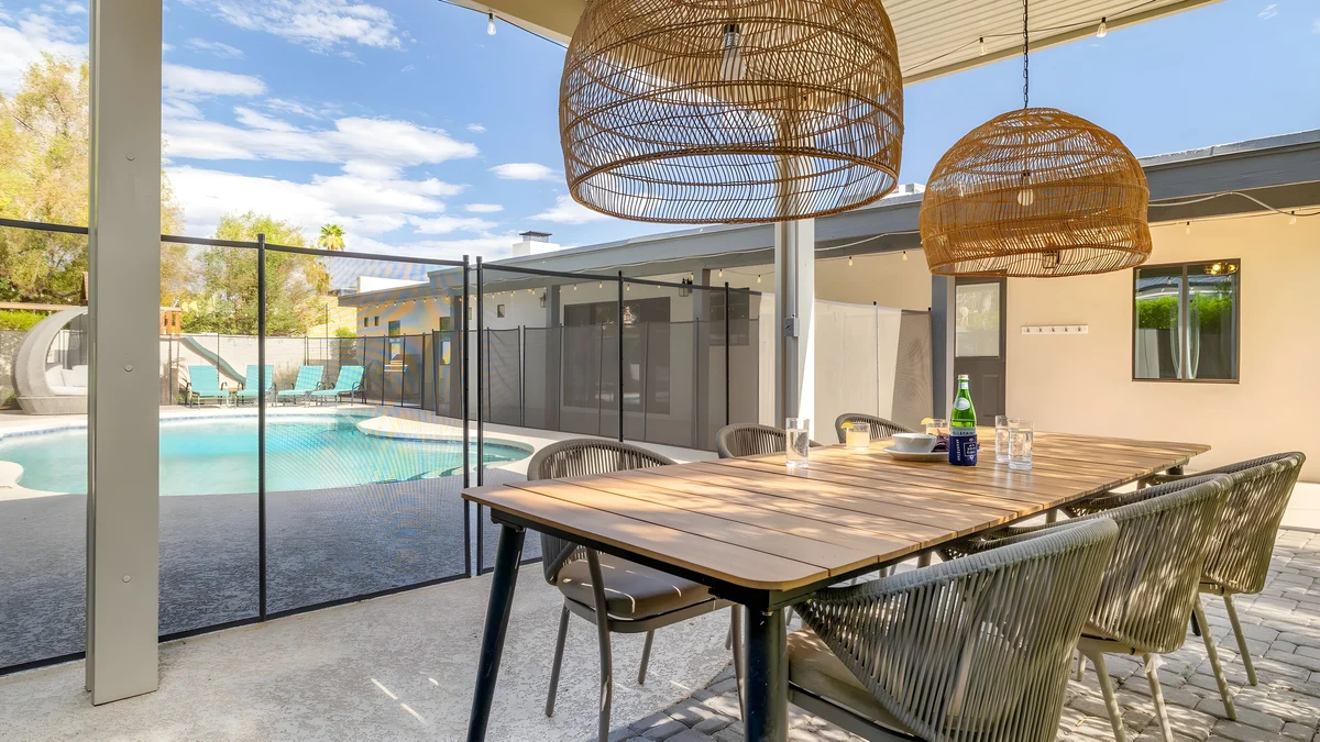 Wander Scottsdale Bluffs