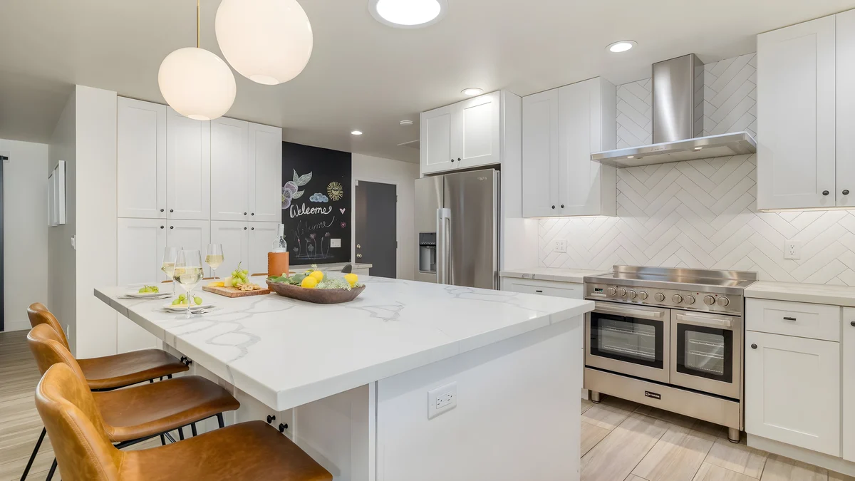 Wander Scottsdale Bluffs