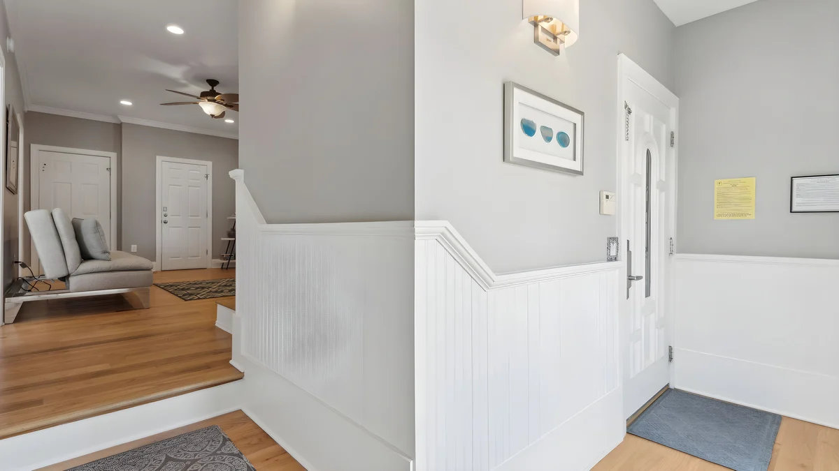 Wander Seagrass Shores