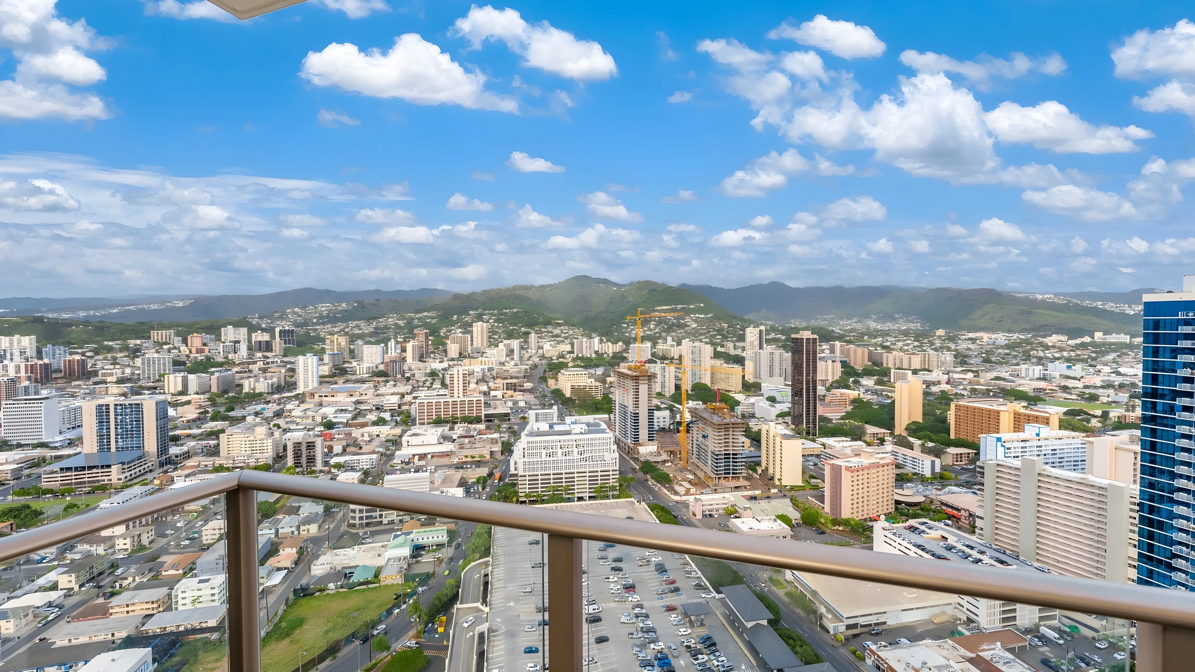 Wander Honolulu Skyline #25