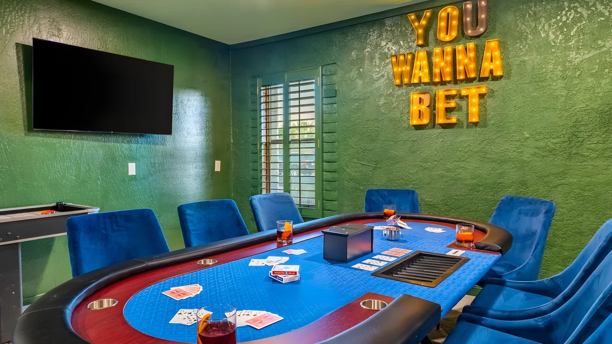 Wander Scottsdale Palms