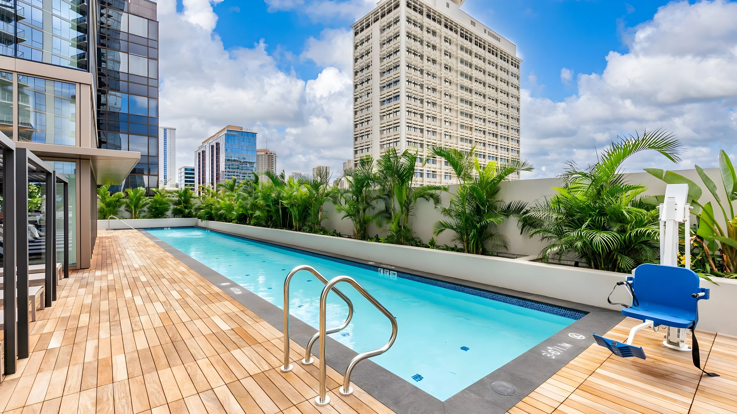 Wander Honolulu Skyline #48