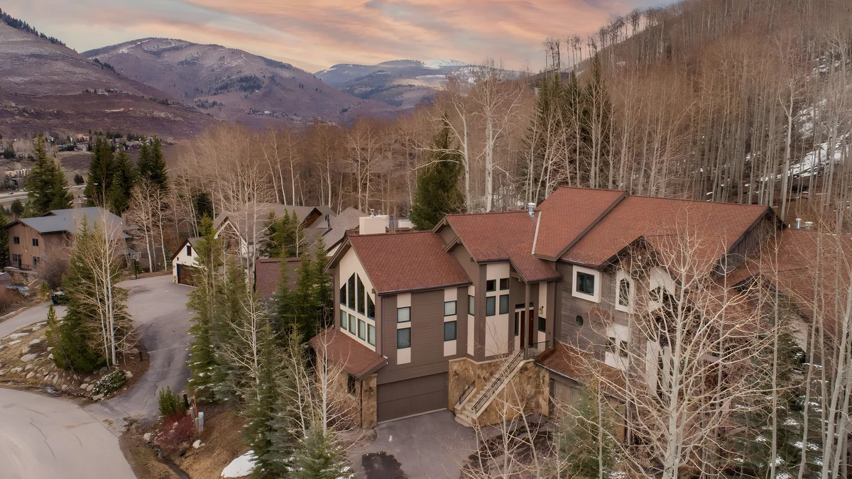 Wander Vail Brookside