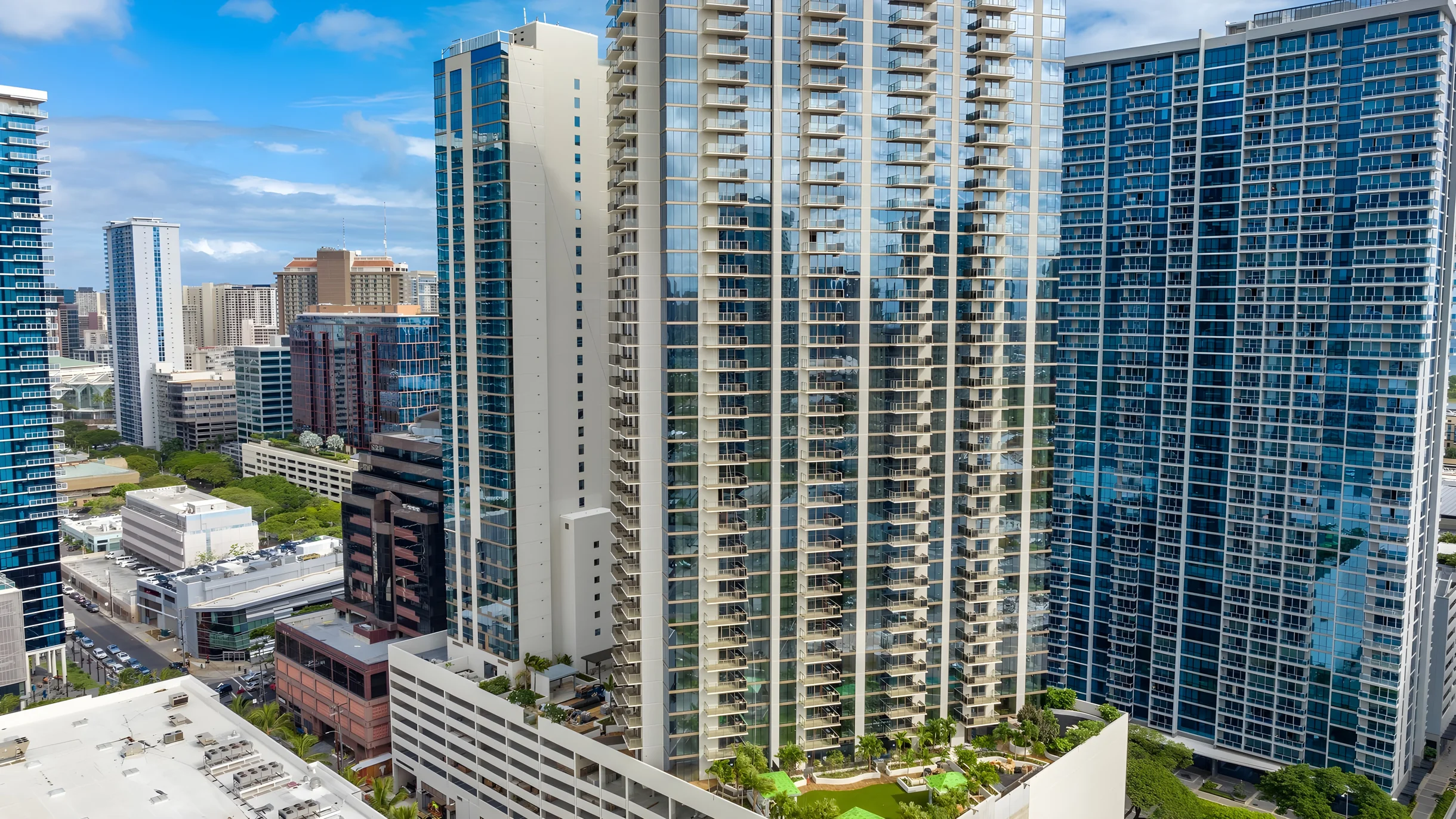 Wander Honolulu Skyline #37
