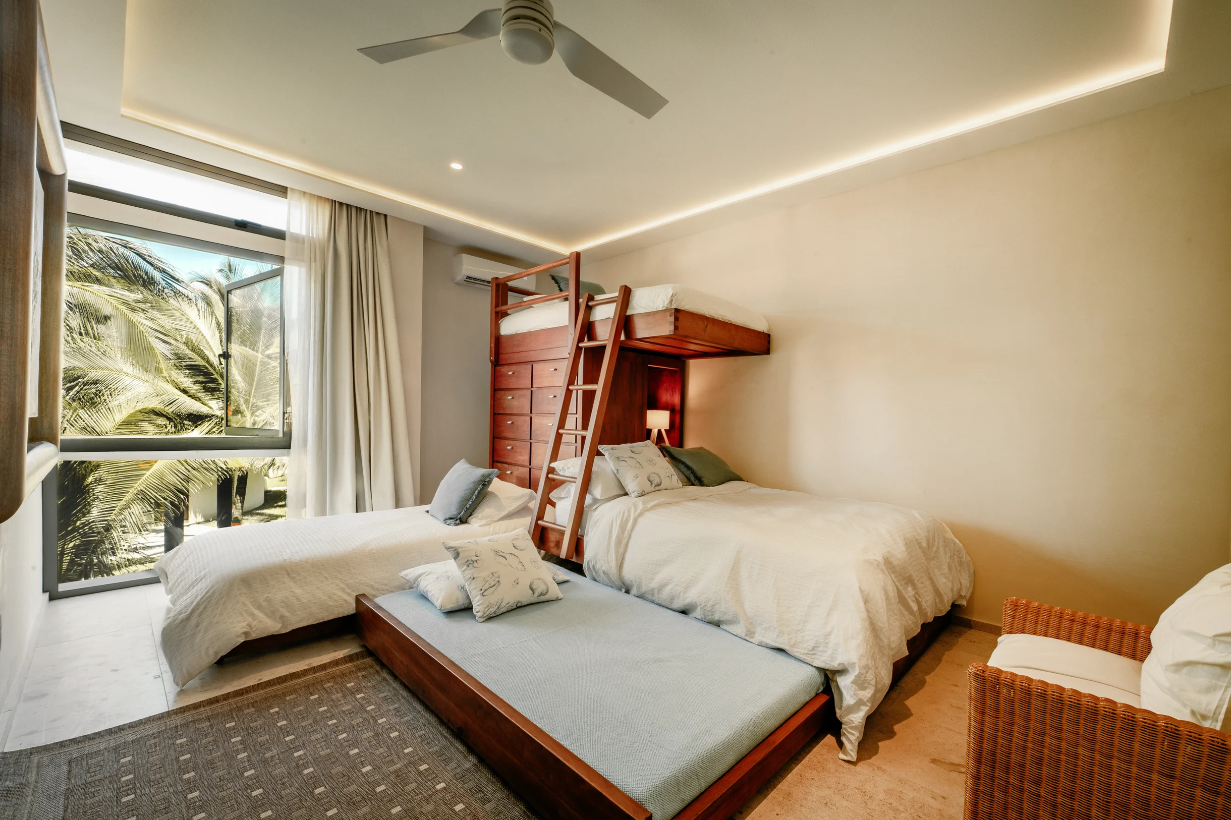 Wander Playa Blanca Retreat #24