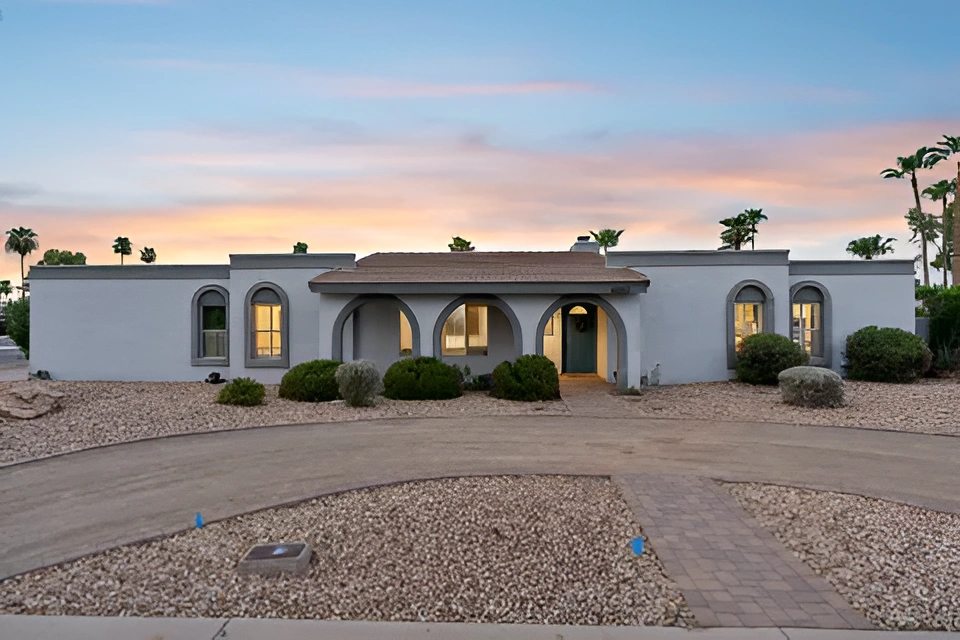 Wander Scottsdale Palms