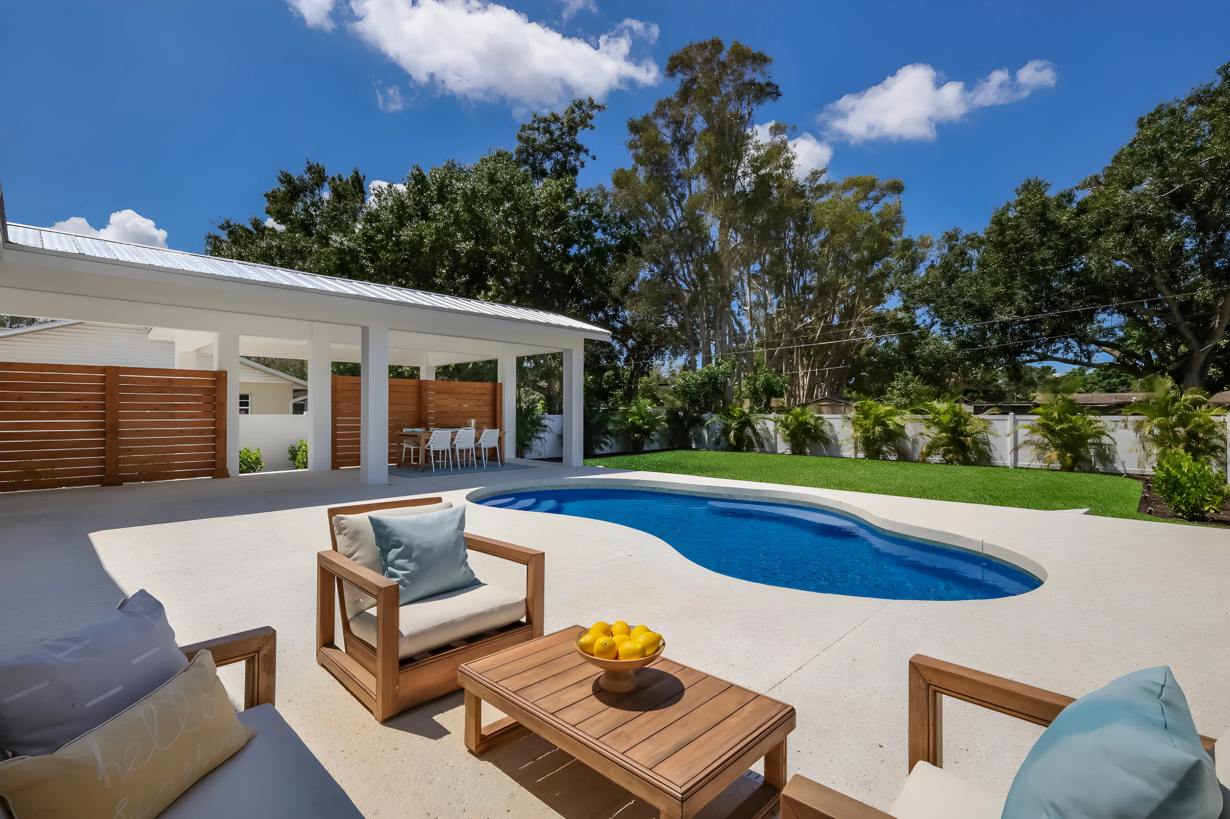 Home in Palmetto property photo 1