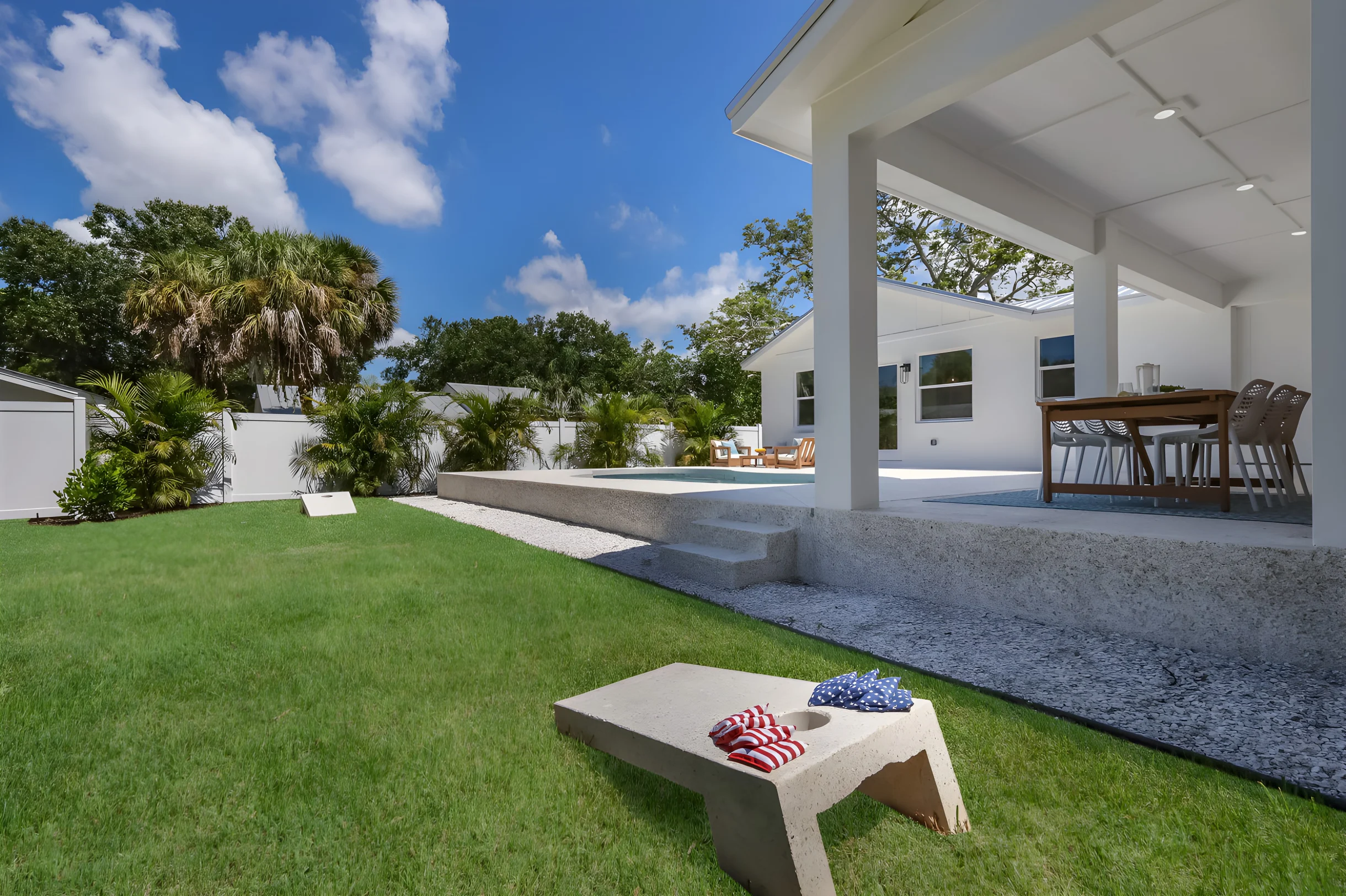 Home in Palmetto property photo 5