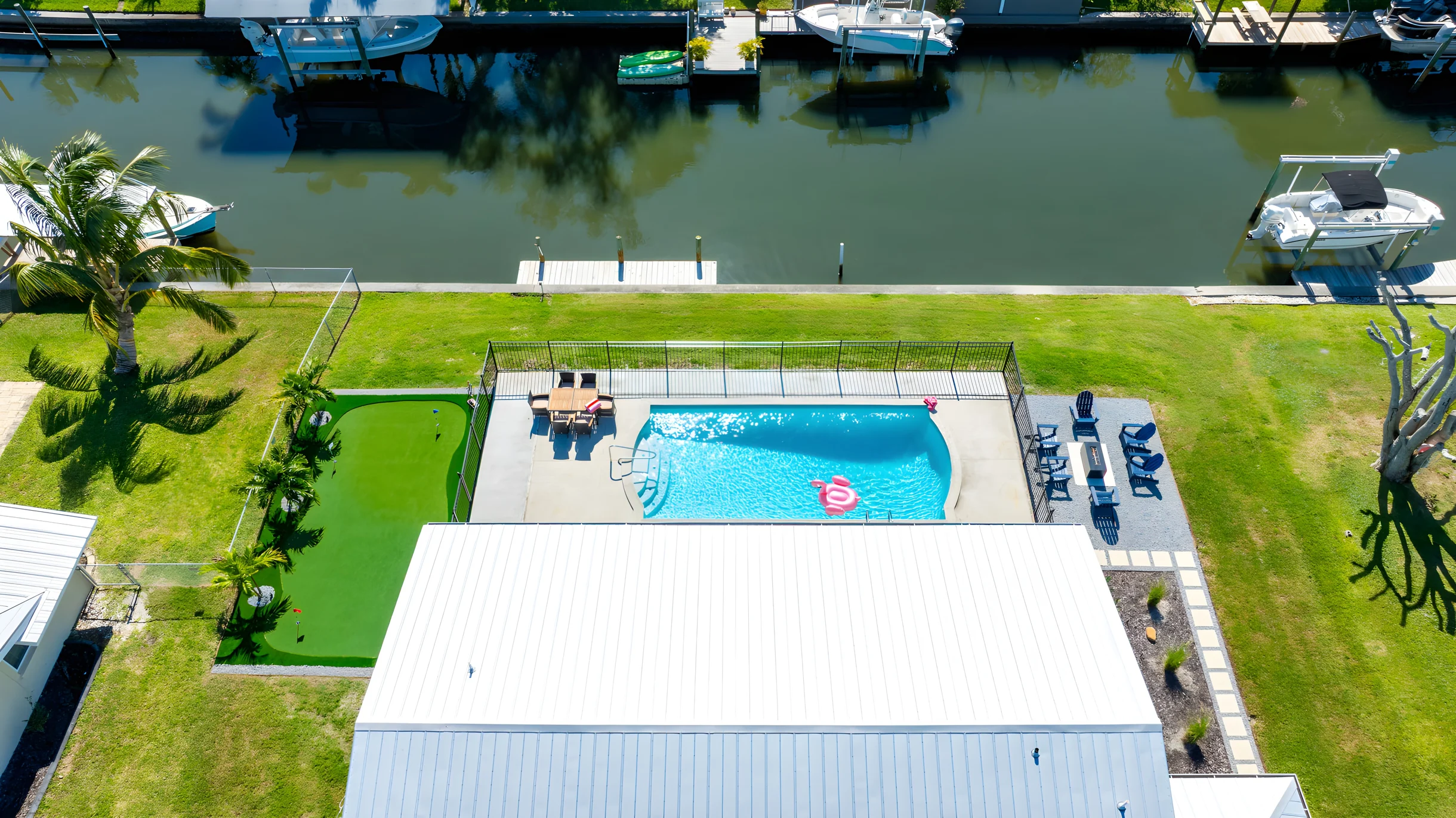 Home in Palmetto property photo 2