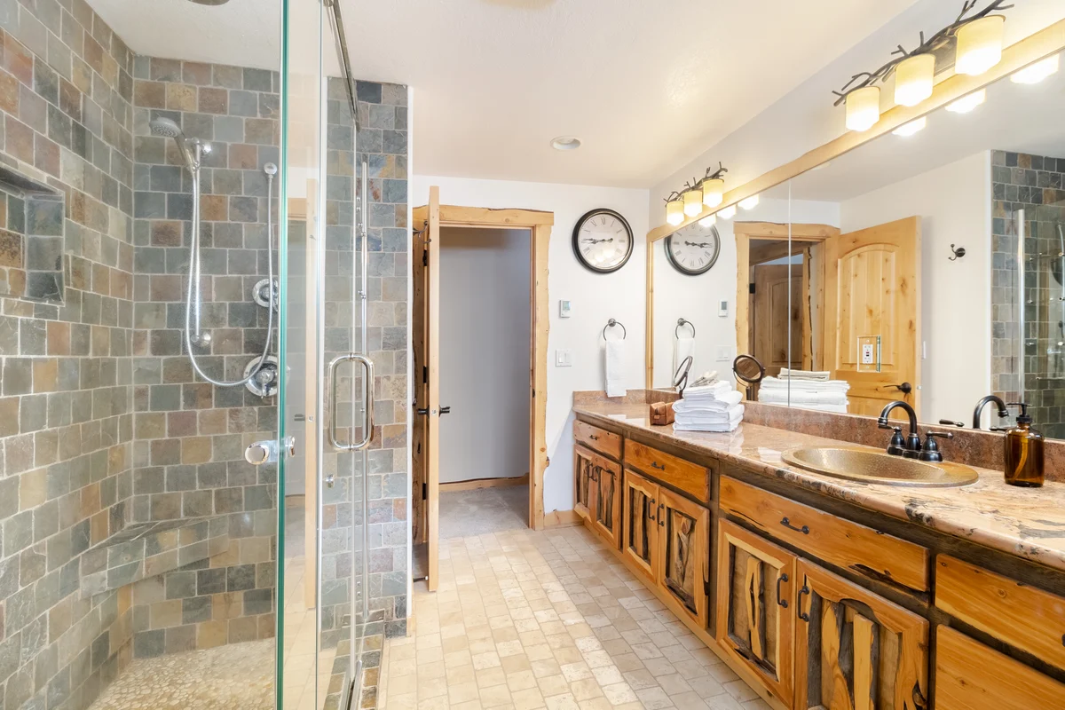 Wander Sunriver Woods