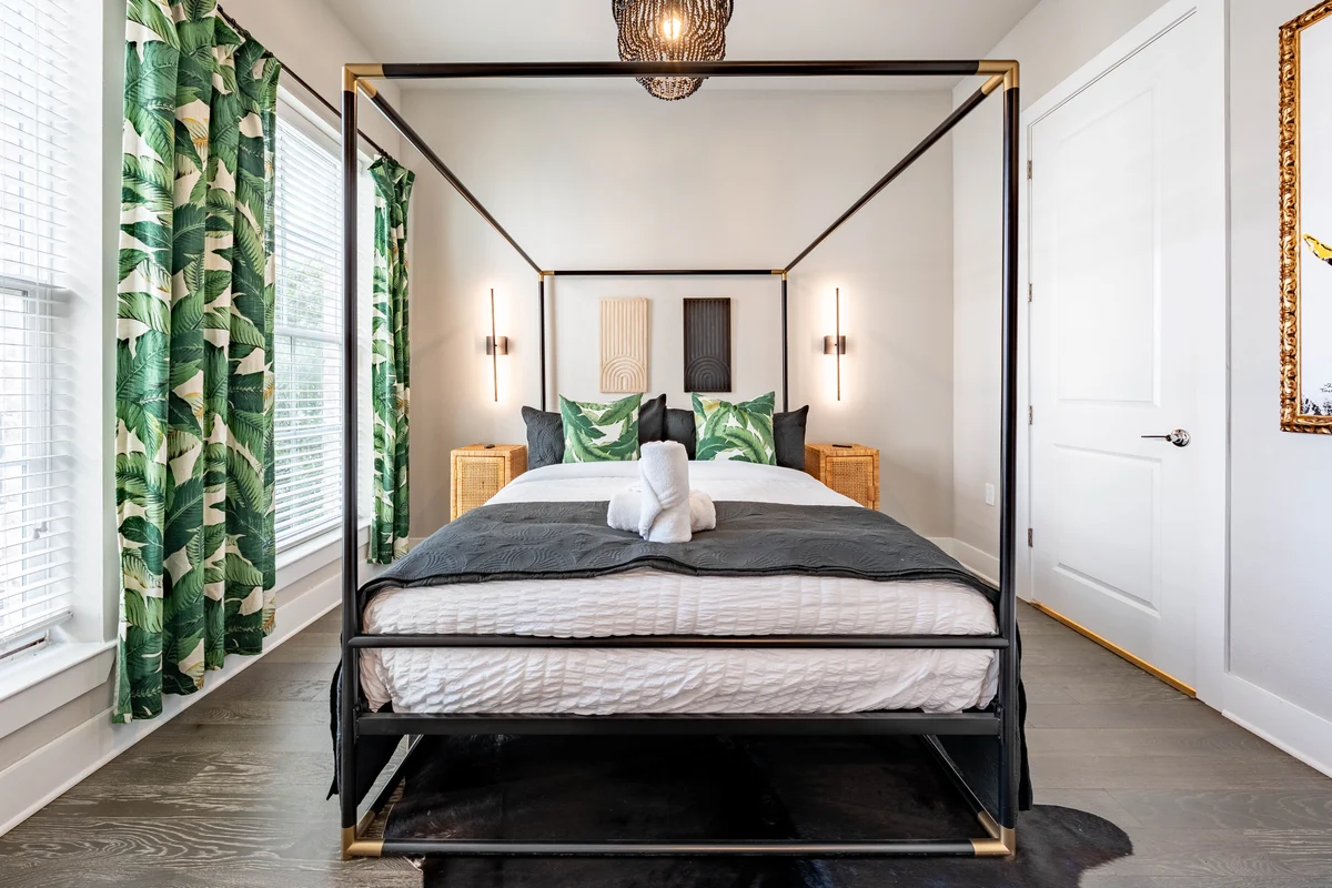 Wander Austin Lakefront