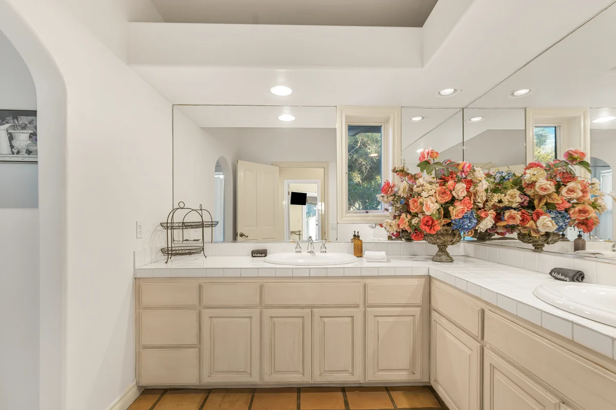 Wander Escondido Foothills