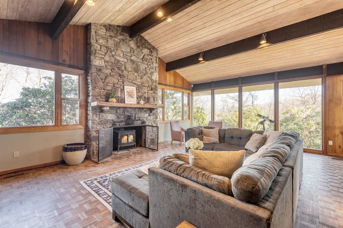 Wander Elk Mountain Retreat