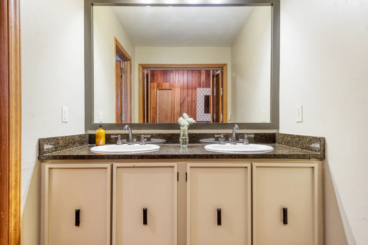 Wander Elk Mountain Retreat