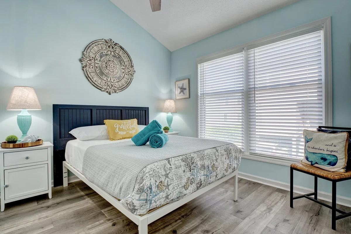 Bedroom 1 image 1