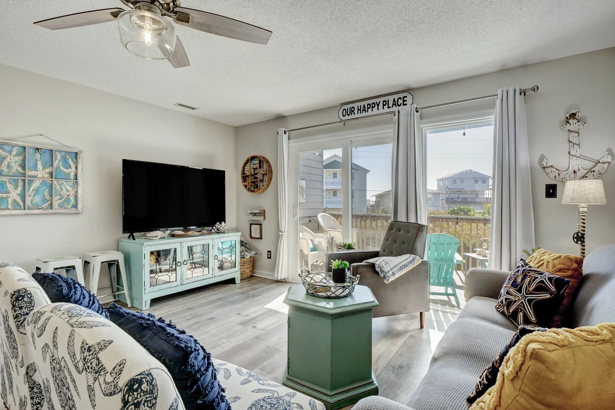 Townhome in Surf City property photo 4