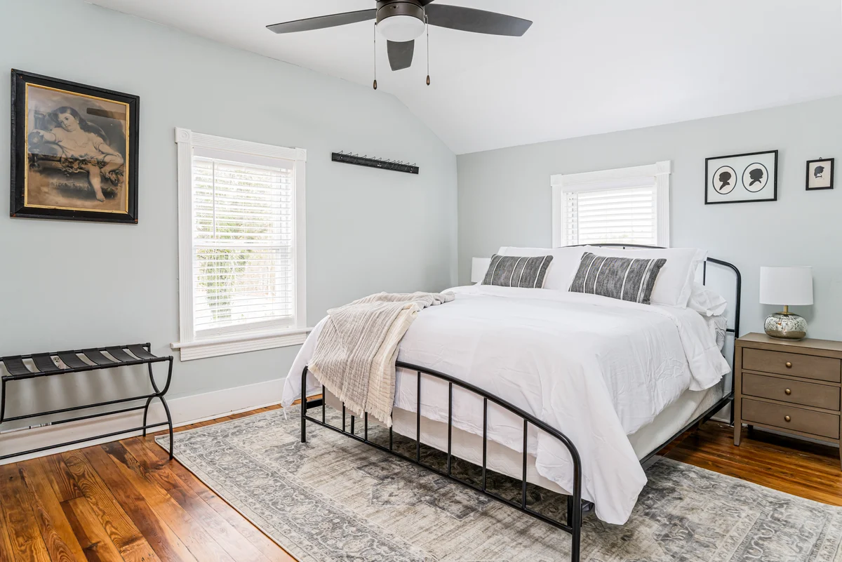 Bedroom 1 image 1