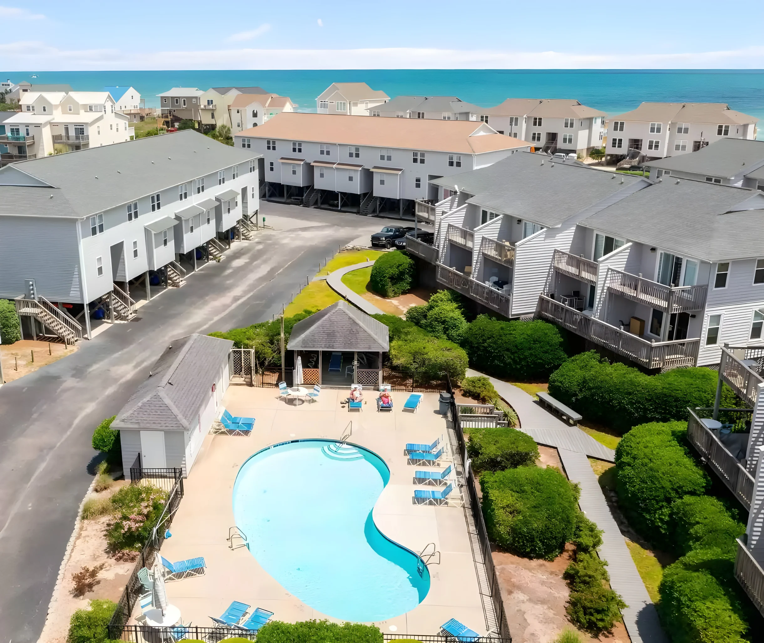 Townhome in Surf City property photo 1